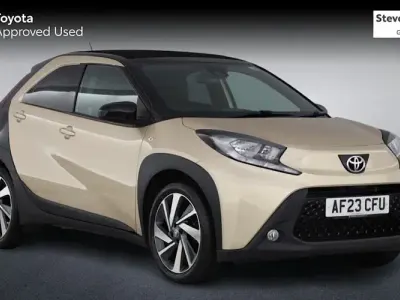 Used Toyota Aygo X 72 HP (52 kW) 2023 Beige SUV