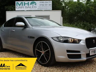 Used Jaguar XE Prestige 180 HP (132 kW) 2018 Silver Sedan