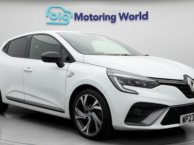 Used Renault Clio V RS Line 90 HP (66 kW) 2023 White Hatchback