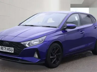 Used Hyundai i20 100 HP (73 kW) 2021 Blue Hatchback