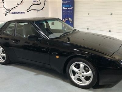 Porsche 944