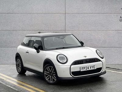 White Used 2024 Mini Cooper S Hatch Hatchback | £21,991 (Good price)