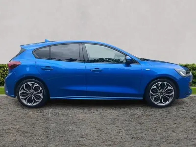 Używany Ford Focus ST-Line X 2023 Niebieski Hatchback