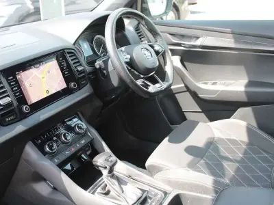 Used Skoda Karoq SportLine 150 HP (110 kW) 2021 Brilliant silver metallic SUV