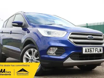 Käytetty Ford Kuga Titanium 150 HP (110 kW) 2018 Sininen Katumaasturi