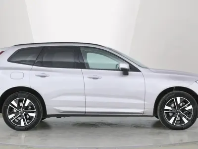 Used Volvo XC60 Core 247 HP (181 kW) 2025 Silver SUV