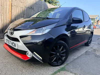 Used Toyota Aygo x-press 69 HP (50 kW) 2017 Black Hatchback