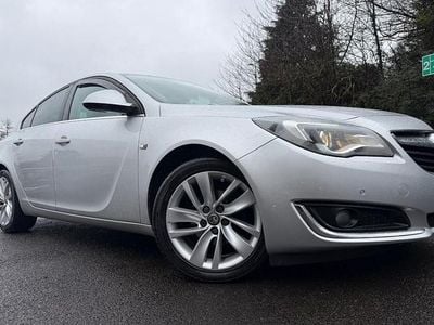 Used Vauxhall Insignia SRi 140 HP (102 kW) 2015 Silver Hatchback