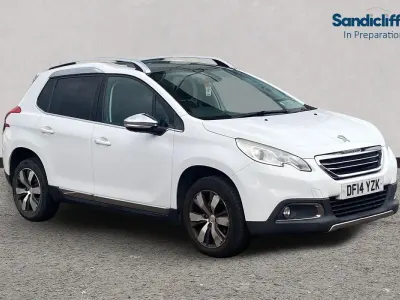 Usado Peugeot 2008 Allure 120 CV (88 kW) 2014 Blanco SUV