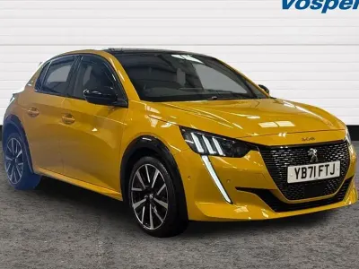 Używany Peugeot 208 Premium 2021 Żółty Hatchback