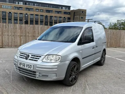 Używany VW Caddy 104 KM (76 kW) 2007 Srebrny Minivan