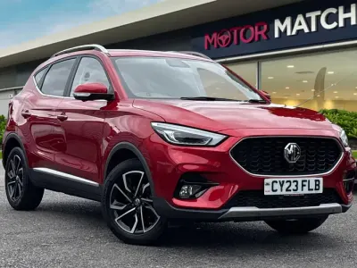 Used MG ZS Exclusive 111 HP (81 kW) 2023 Red SUV