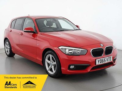 Used BMW 118 Comfort Edition 2015 Red Hatchback