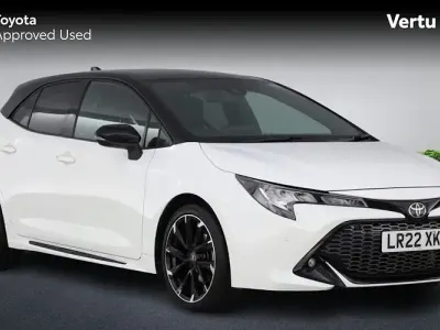 Used Toyota Corolla Sport 122 HP (89 kW) 2022 White Hatchback