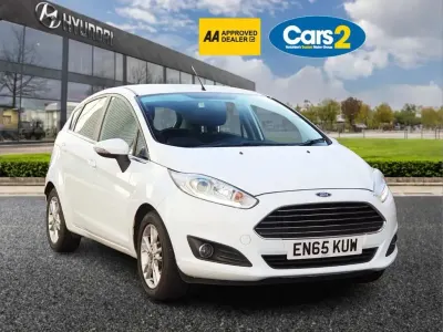 Used Ford Fiesta Zetec 99 HP (72 kW) 2016 White Hatchback