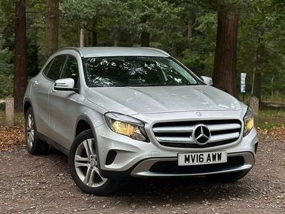 Silver Used 2016 Mercedes 200 Estate | £7,990 (Super price)