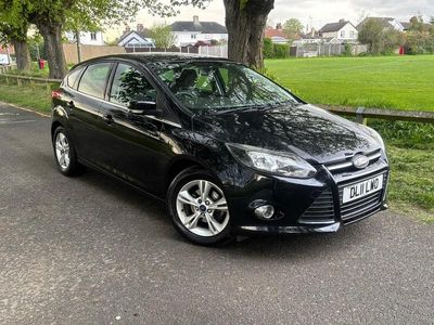 Używany Ford Focus Zetec 125 KM (91 kW) 2011 Czarny Hatchback