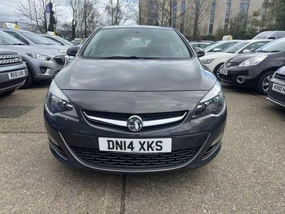Used Vauxhall Astra Design Edition 130 HP (95 kW) 2014 Grey Hatchback