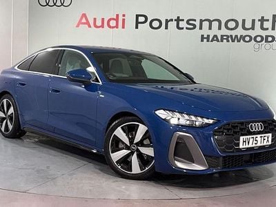 Używany Audi A5 S-Line 150 KM (110 kW) 2025 Niebieski Sedan/Limuzyna