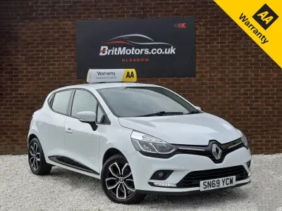 Used Renault Clio Play 90 HP (66 kW) 2019 White Hatchback