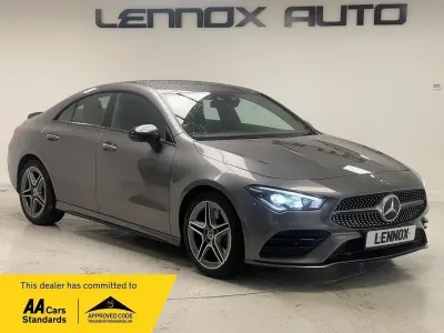 Usado Mercedes CLA220 AMG line 190 HP (139 kW) 2019 Cinzento Sedan