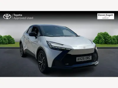Used Toyota C-HR 140 HP (102 kW) 2025 White SUV