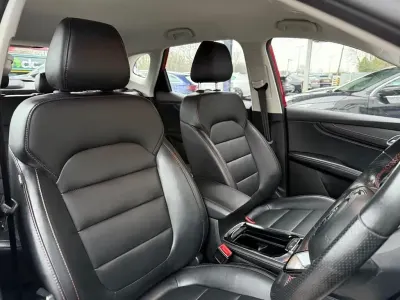 Usado MG MG3 106 HP (77 kW) 2022 Vermelho Citadino