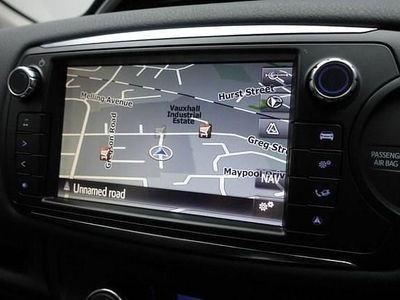 Used Toyota Yaris 101 HP (74 kW) 2015 Hatchback