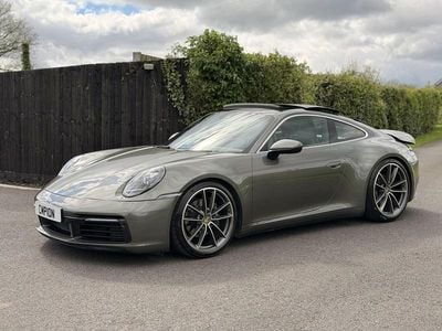 Second-hand Porsche 911 Carrera 385 CP (283 kW) 2020 Verde Coupe