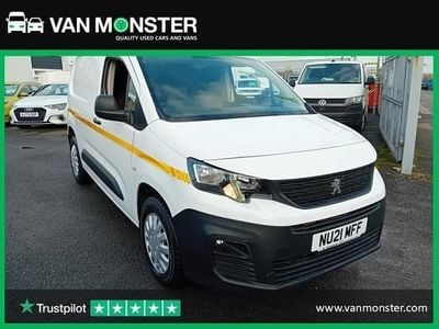 Used Peugeot Partner 100 HP (73 kW) 2021 White MPV