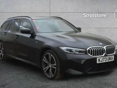 Begagnad BMW 330e M Sport 288 HK (211 kW) 2024 Svart Kombi