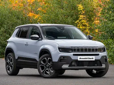 Nuevo Jeep Avenger Summit 100 CV (73 kW) 2026 Gris SUV