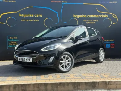 Used Ford Fiesta Zetec 70 HP (51 kW) 2017 Black Hatchback
