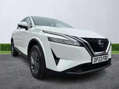 Used Nissan Qashqai Acenta Premium 2023 White SUV