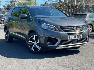 Gebraucht Peugeot 5008 Allure 130 PS (95 kW) 2018 Grau SUV