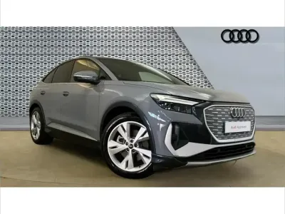 Usado Audi Q4 Sportback e-tron S-Line 150 kW (204 HP) 2022 Cinzento SUV