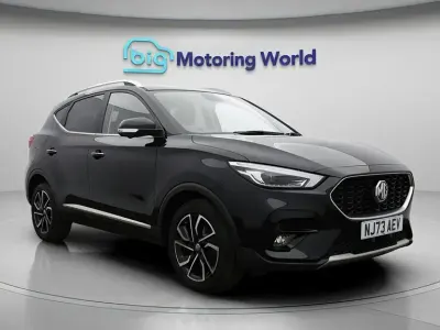 Używany MG ZS 2024 Czarny SUV