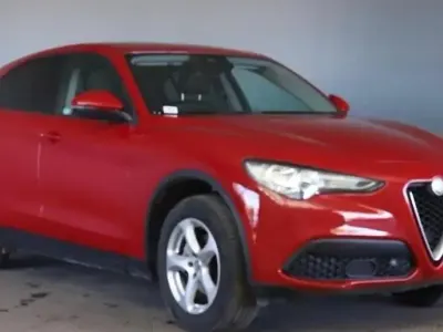 Begagnad Alfa Romeo Stelvio Super 200 HK (147 kW) 2018 Röd SUV
