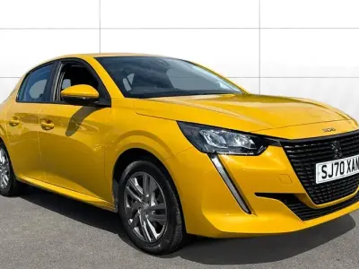 Used Peugeot 208 Active 102 HP (75 kW) 2020 Yellow Hatchback