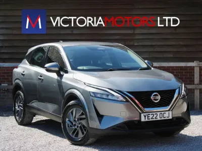 Używany Nissan Qashqai Acenta Premium 2022 Szary SUV