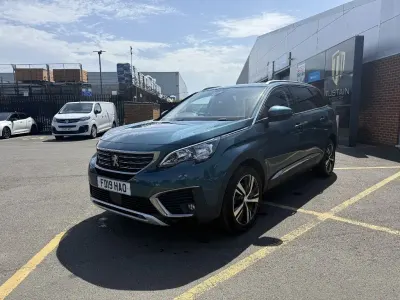 Used Peugeot 5008 Allure 130 HP (95 kW) 2019 Green SUV