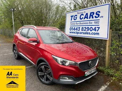 Usado MG ZS Exclusive 106 CV (77 kW) 2018 Rojo SUV