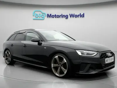 Begagnad Audi A4 Black Edition 148 HK (108 kW) 2020 Svart Kombi