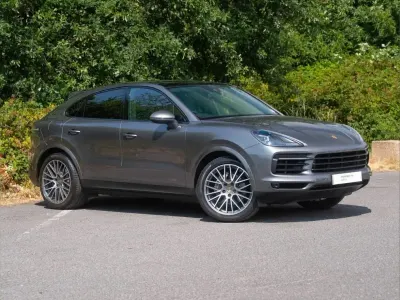 Used Porsche Cayenne 334 HP (245 kW) 2021 Grey SUV