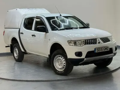 Used Mitsubishi L200 134 HP (98 kW) 2015 White Pickup