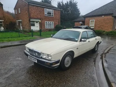 Second-hand Jaguar XJ Classic 1987 Alb Berlinǎ