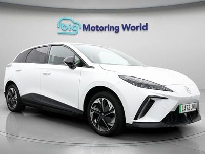 White Used 2023 MG MG4 EV Trophy Hatchback | £16,000