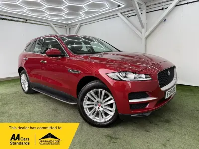 Usado Jaguar F-Pace Portfolio 240 HP (176 kW) 2017 Vermelho SUV