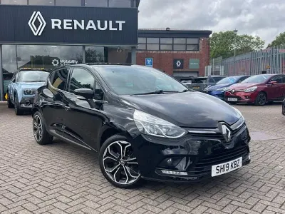 Używany Renault Clio IV Iconic 90 KM (66 kW) 2019 Hatchback