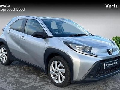 Used Toyota Aygo X PURE 72 HP (52 kW) 2023 Silver SUV